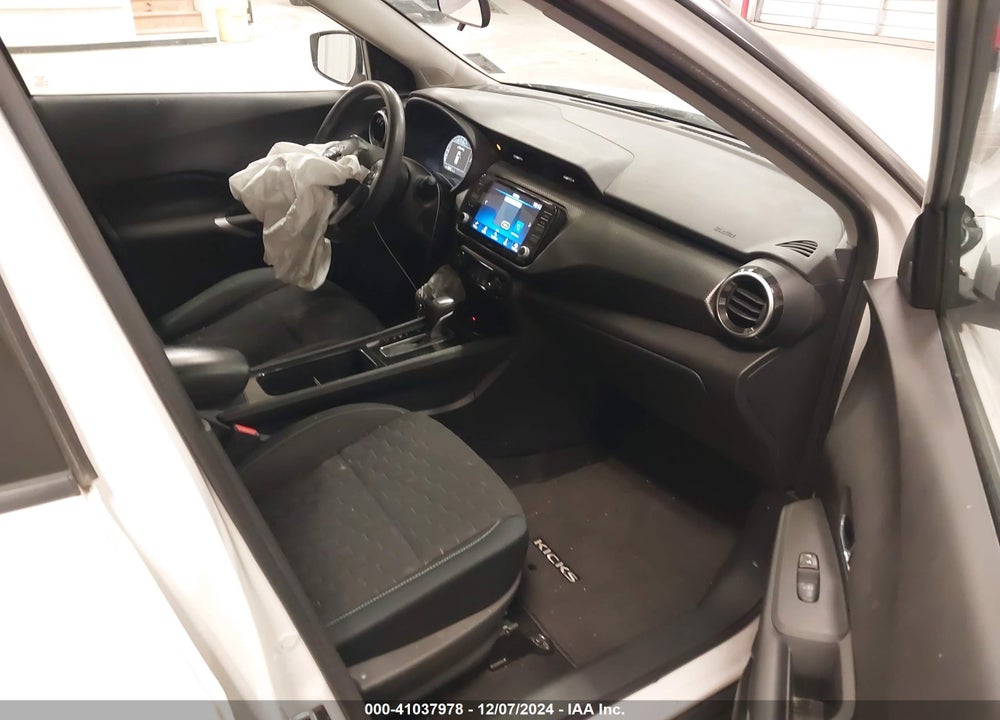 2021 NISSAN KICKS SV VIN: 3N1CP5CV7ML491370
