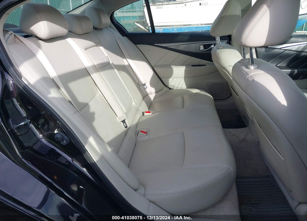 2014 INFINITI Q50 PREMIUM VIN: JN1BV7AR9EM688552