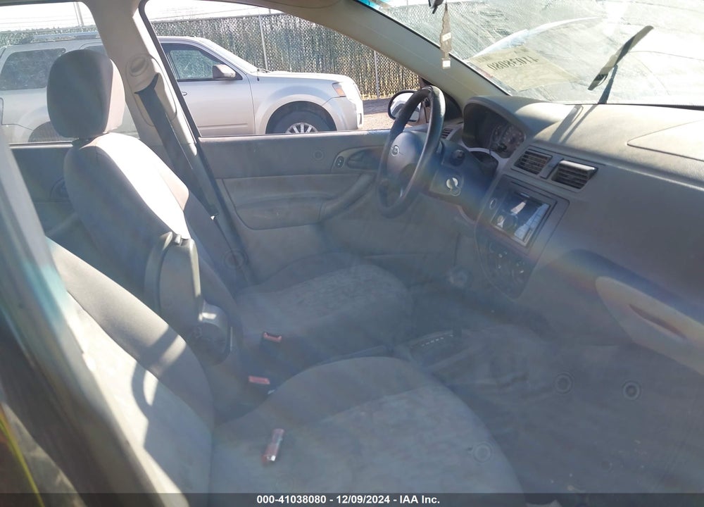 2005 FORD FOCUS ZX4 VIN: 1FAFP34N65W306269