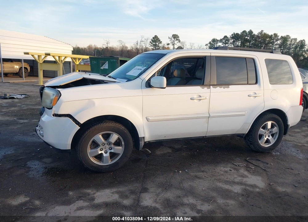 2011 HONDA PILOT EX-L VIN: 5FNYF3H56BB014802