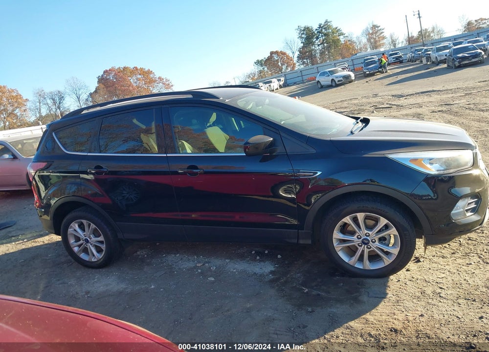 2018 FORD ESCAPE SE VIN: 1FMCU0GD8JUB26929