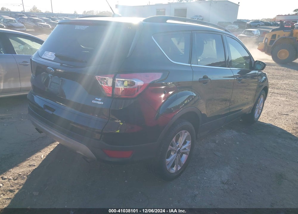 2018 FORD ESCAPE SE VIN: 1FMCU0GD8JUB26929