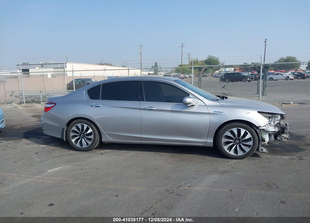 2017 HONDA ACCORD HYBRID EX-L VIN: JHMCR6F5XHC024937
