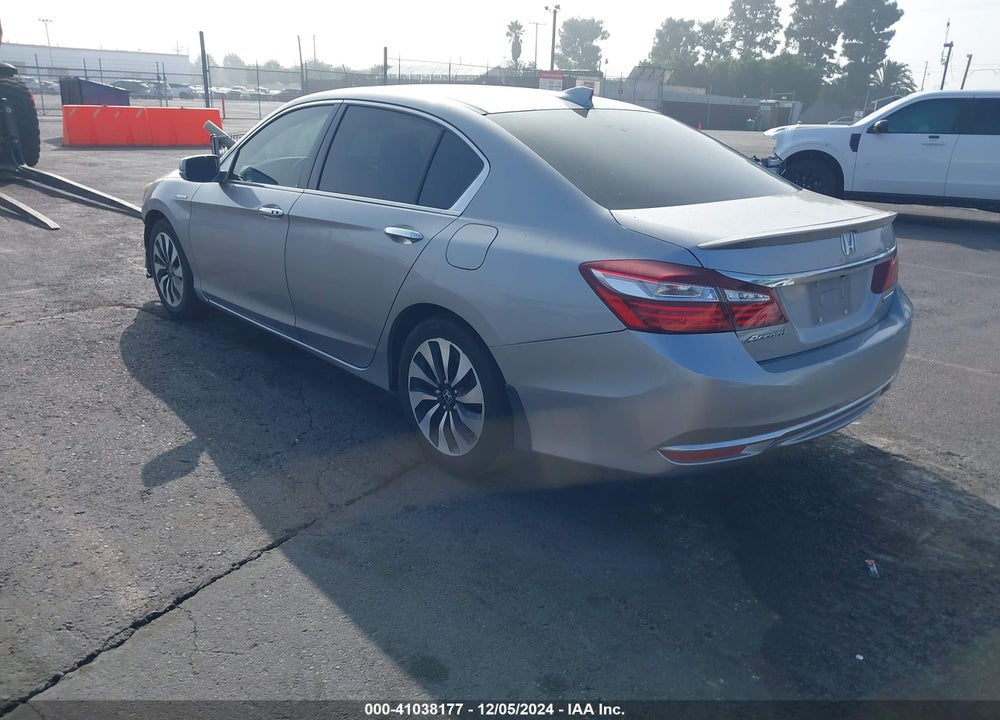 2017 HONDA ACCORD HYBRID EX-L VIN: JHMCR6F5XHC024937