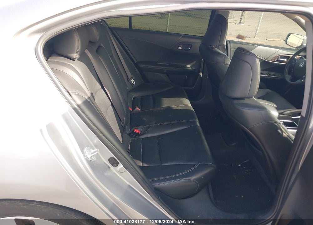 2017 HONDA ACCORD HYBRID EX-L VIN: JHMCR6F5XHC024937