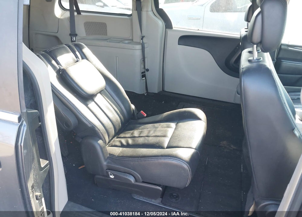 2015 CHRYSLER TOWN & COUNTRY TOURING VIN: 2C4RC1BG0FR695142