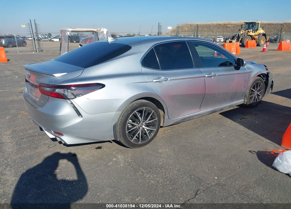 2022 TOYOTA CAMRY SE VIN: 4T1T11AK3NU630736