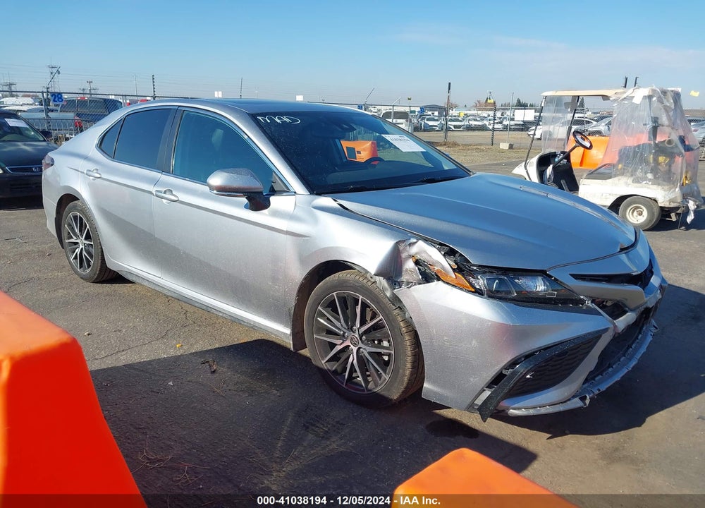 2022 TOYOTA CAMRY SE VIN: 4T1T11AK3NU630736