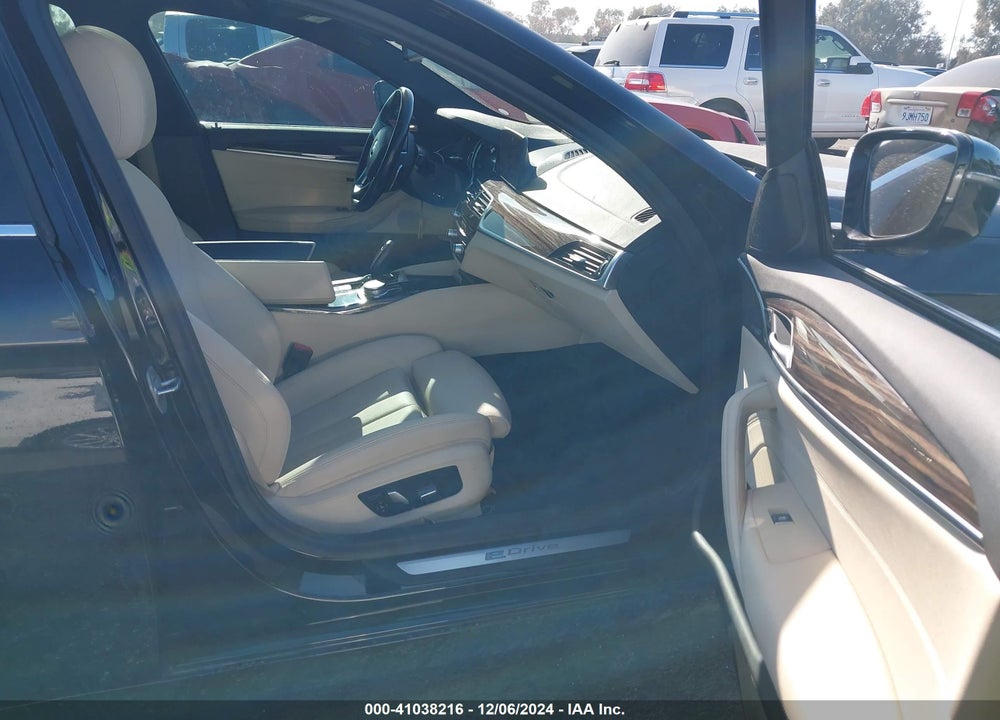 2018 BMW 530E VIN: WBAJA9C53JB033431