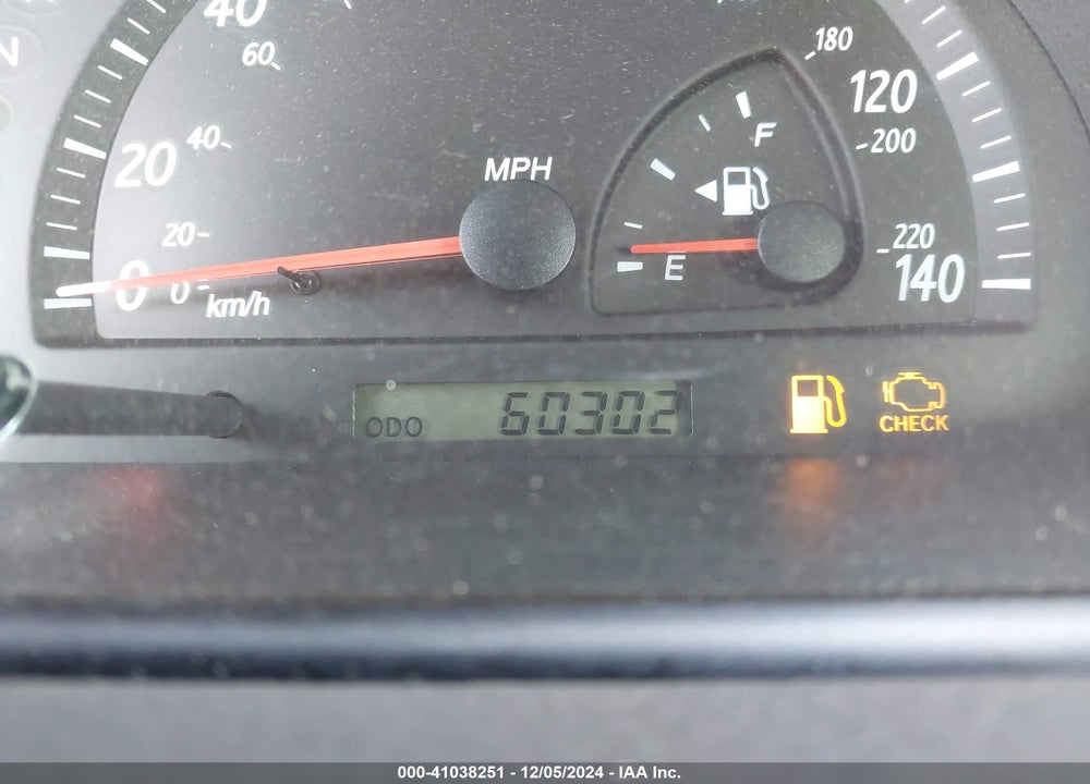 2002 TOYOTA CAMRY LE VIN: JTDBE32K320081024