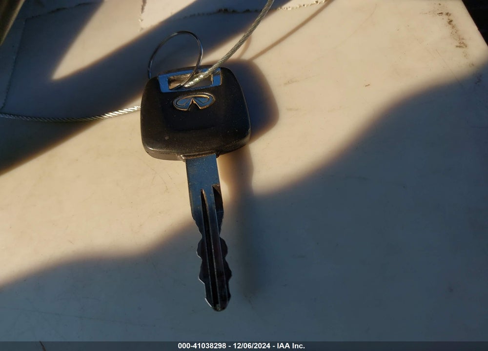 1997 INFINITI QX4 VIN: JNRAR05Y6VW003188