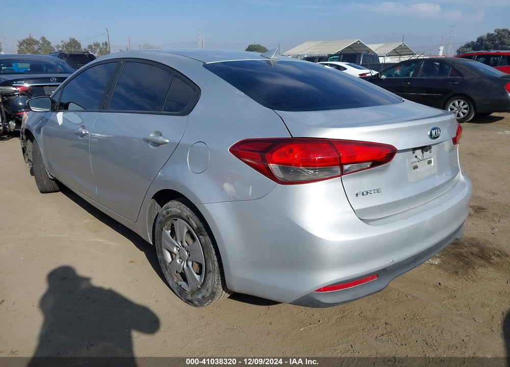2017 KIA FORTE LX VIN: 3KPFK4A70HE026432