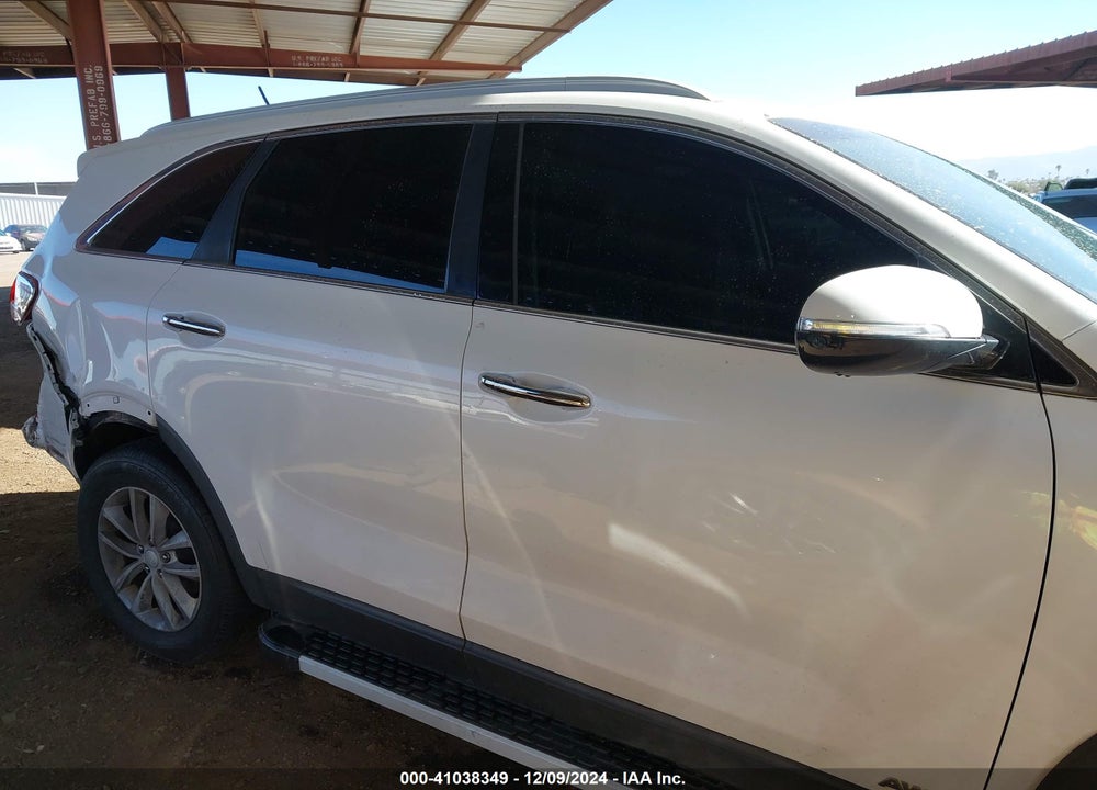 2017 KIA SORENTO 3.3L LX VIN: 5XYPGDA56HG191022