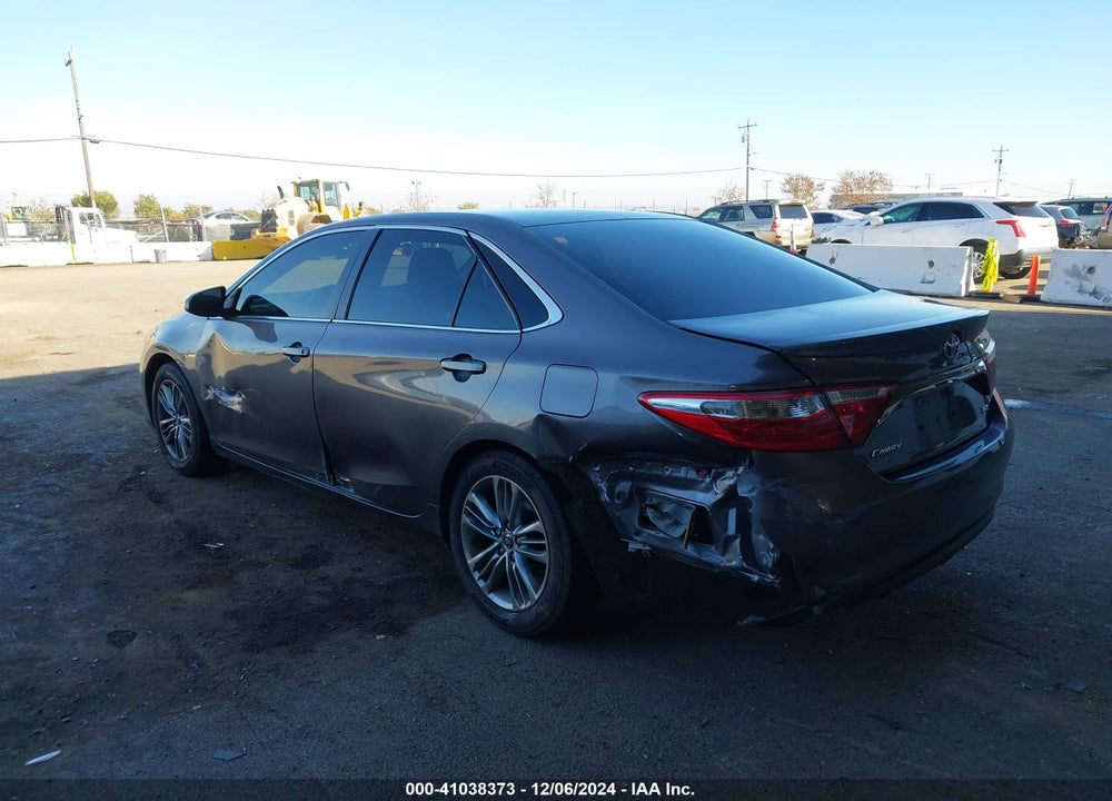 2015 TOYOTA CAMRY SE VIN: 4T1BF1FK4FU047938