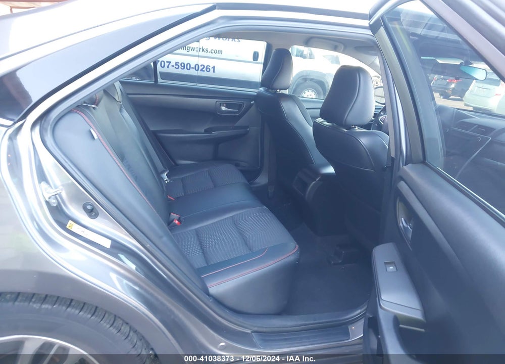 2015 TOYOTA CAMRY SE VIN: 4T1BF1FK4FU047938