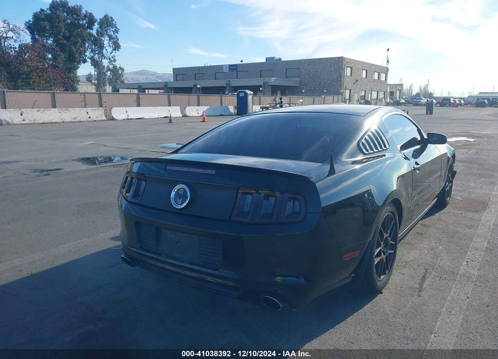 2014 FORD MUSTANG V6 VIN: 1ZVBP8AM0E5215437