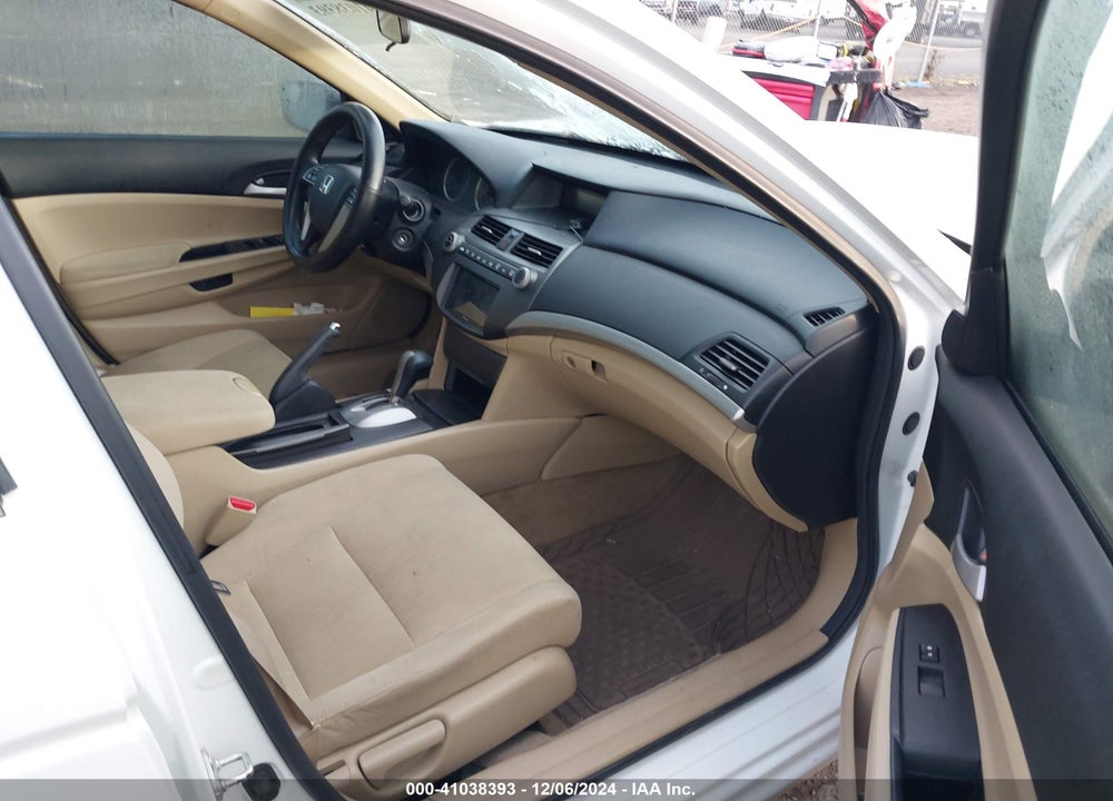 2011 HONDA ACCORD 2.4 LX VIN: 1HGCP2F30BA092506