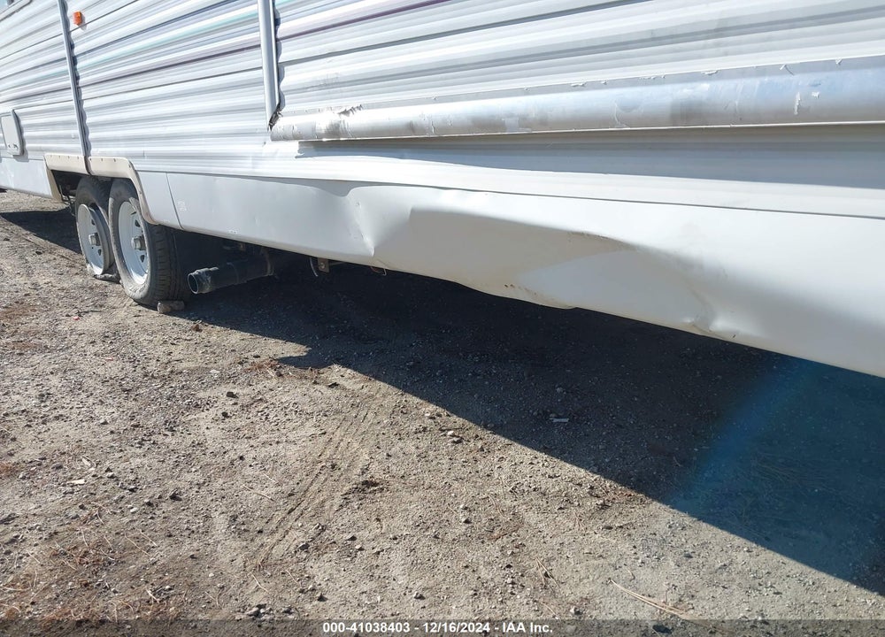 2001 FLEETWOOD PROWL 37D VIN: 1EC1D392X11584699