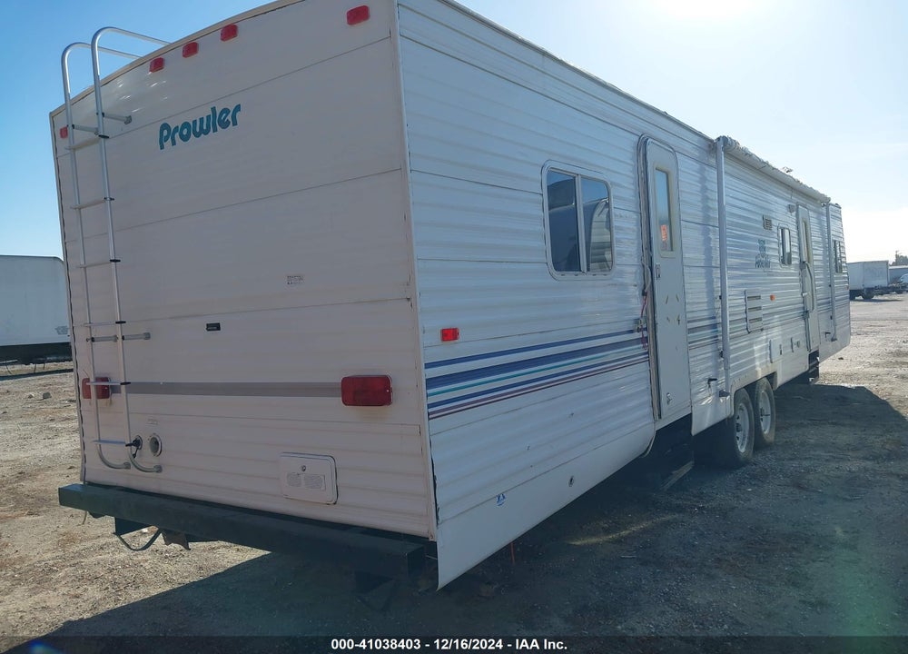 2001 FLEETWOOD PROWL 37D VIN: 1EC1D392X11584699