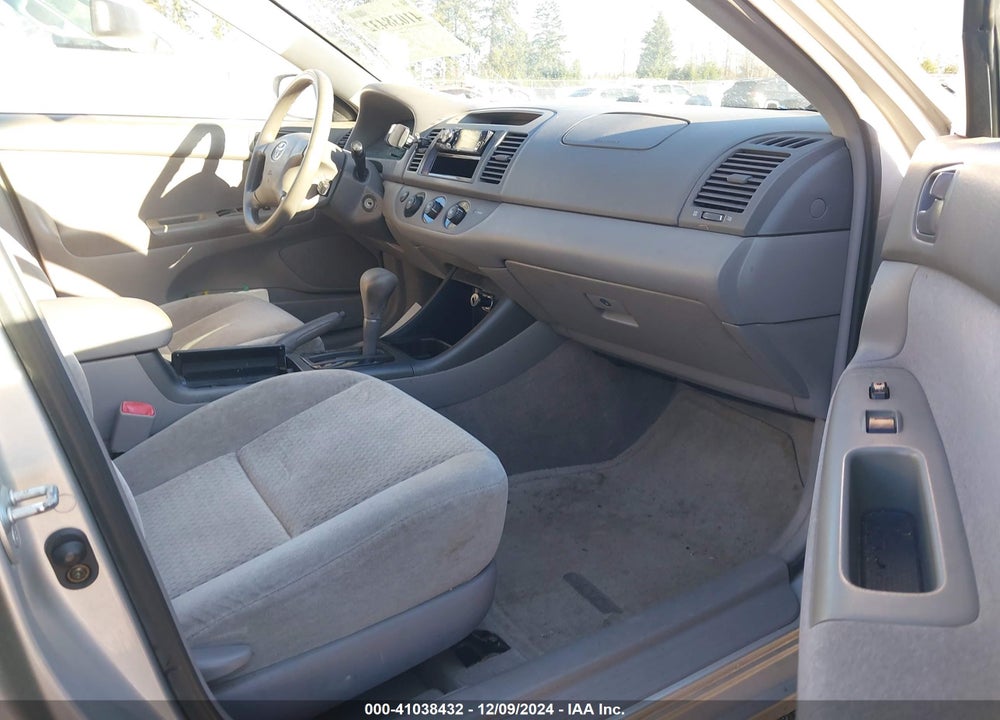 2004 TOYOTA CAMRY LE V6 VIN: 4T1BF32K34U067015