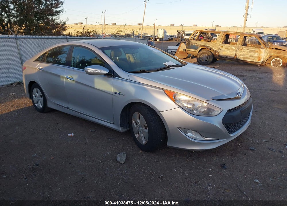 2012 HYUNDAI SONATA HYBRID VIN: KMHEC4A45CA032135