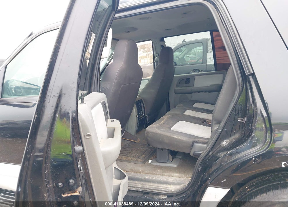 2004 FORD EXPEDITION XLT VIN: 1FMRU15W54LA48947