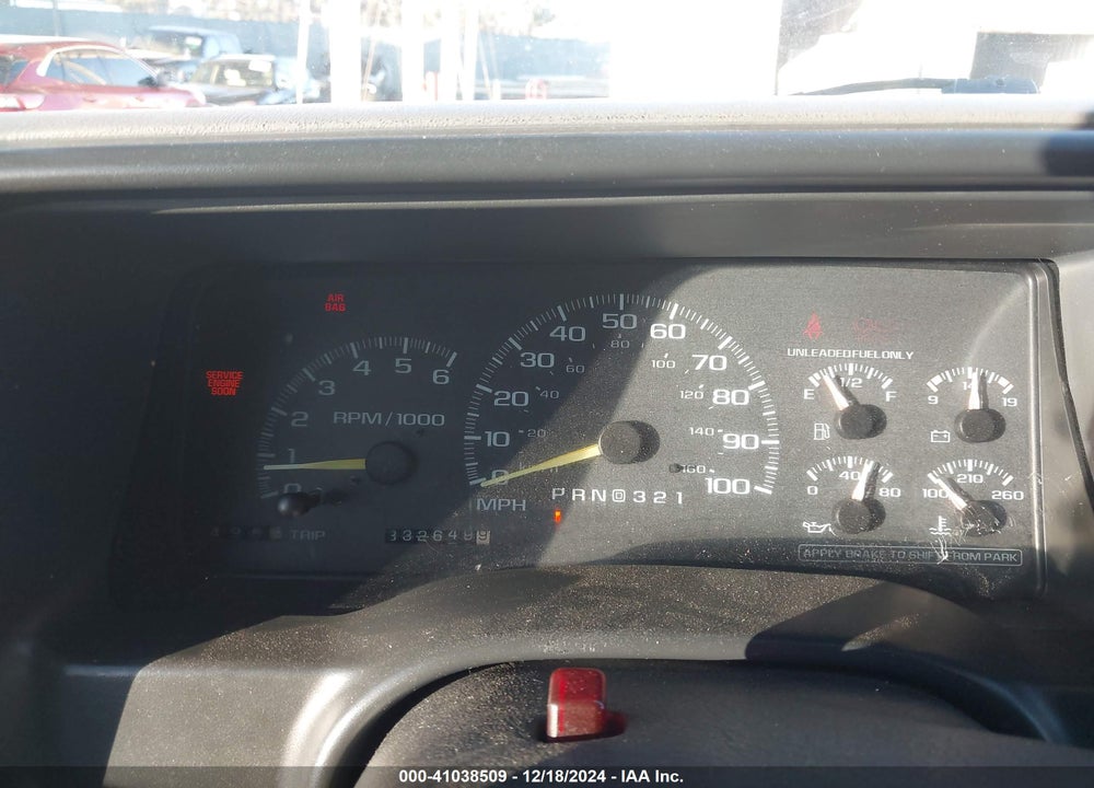 1999 CHEVROLET C1500 LS VIN: 1GCEC19R4XR107854