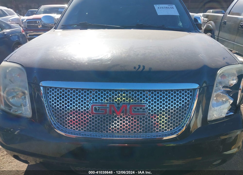 2008 GMC YUKON XL 1500 DENALI VIN: 1GKFC66808J196257