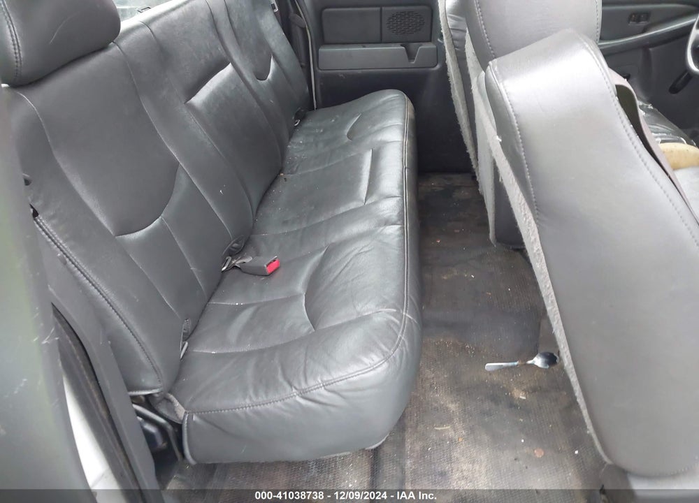 2005 GMC SIERRA 1500 WORK TRUCK VIN: 1GTEC19V55E312102