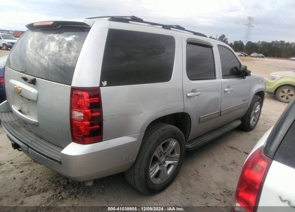 2013 CHEVROLET TAHOE LS VIN: 1GNSCAE02DR111317