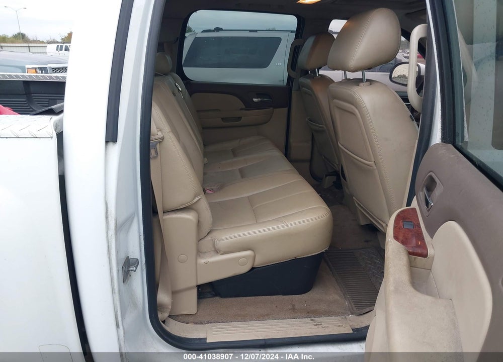 2013 CHEVROLET SILVERADO 1500 LTZ VIN: 3GCPCTE01DG106538