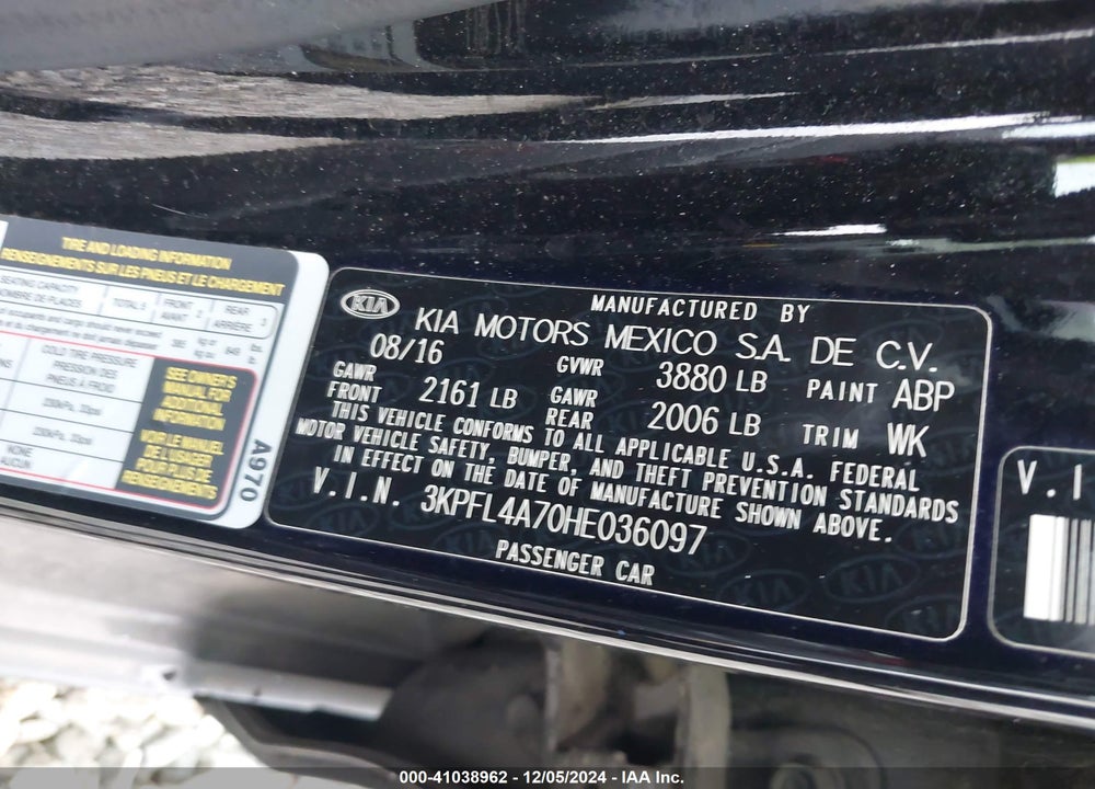 2017 KIA FORTE VIN: 3KPFL4A70HE036097