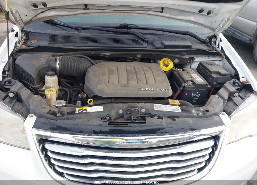 2014 CHRYSLER TOWN & COUNTRY TOURING VIN: 2C4RC1BG9ER444814