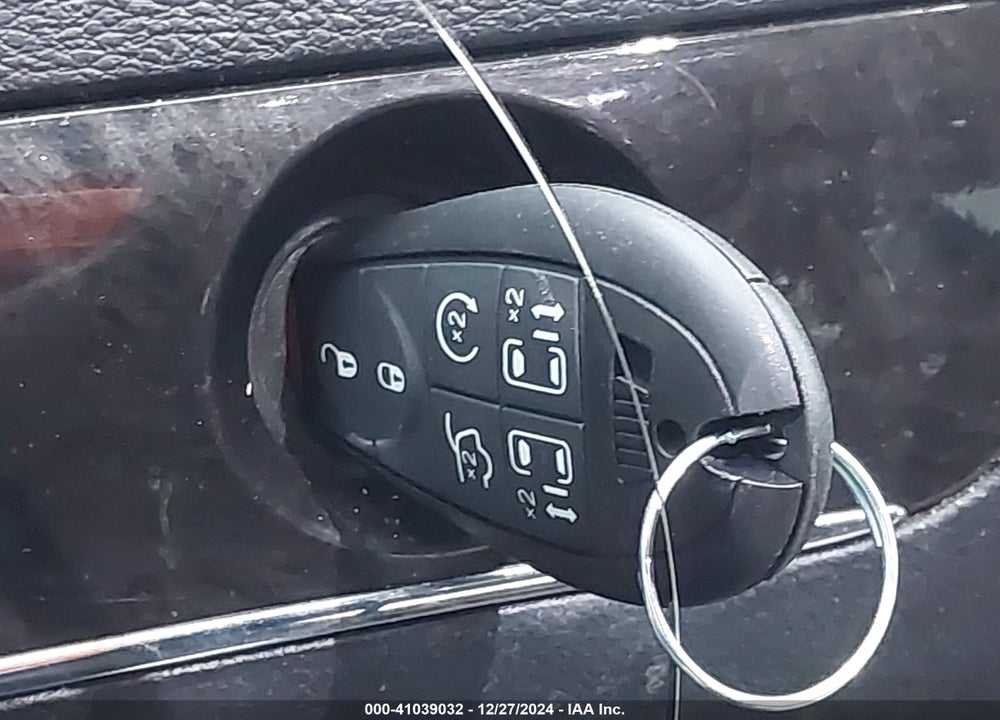 2014 CHRYSLER TOWN & COUNTRY TOURING VIN: 2C4RC1BG9ER444814