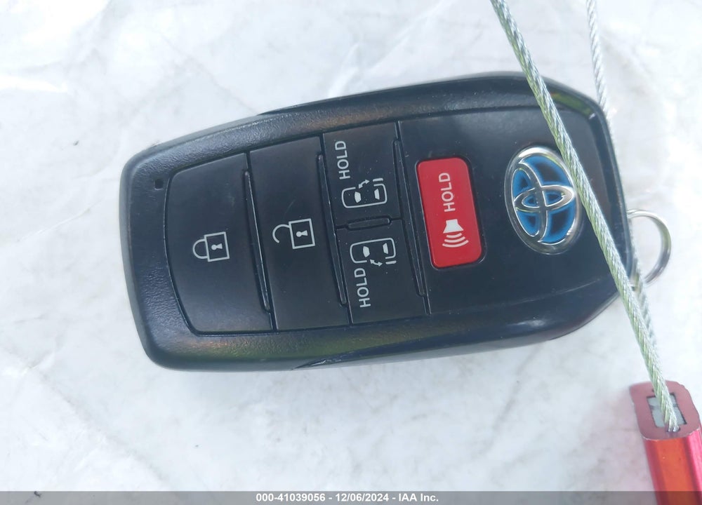 2024 TOYOTA SIENNA LE VIN: 5TDKSKFC9RS120860