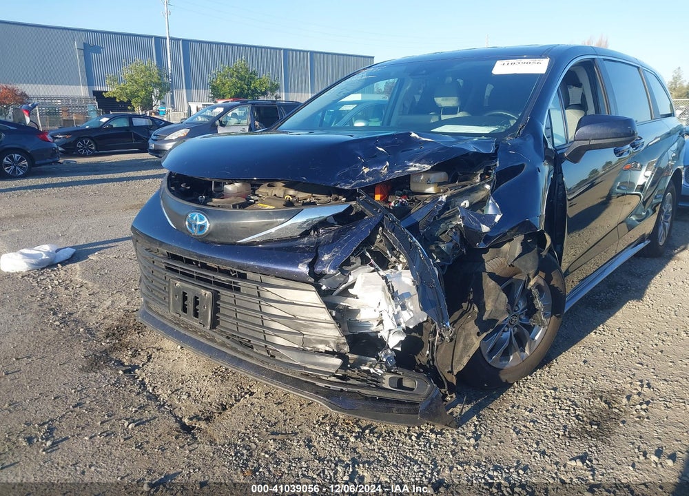 2024 TOYOTA SIENNA LE VIN: 5TDKSKFC9RS120860