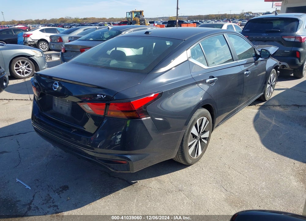 2022 NISSAN ALTIMA SV FWD VIN: 1N4BL4DV8NN326383