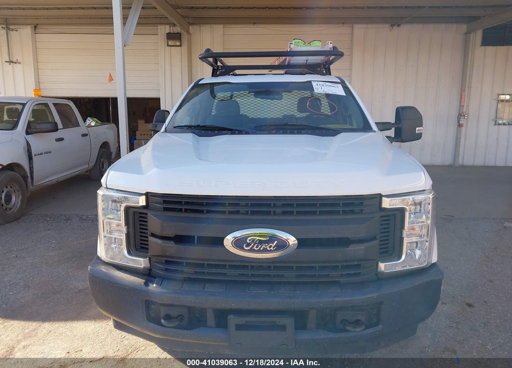 2018 FORD F-250 XL VIN: 1FTBF2A61JEC47943