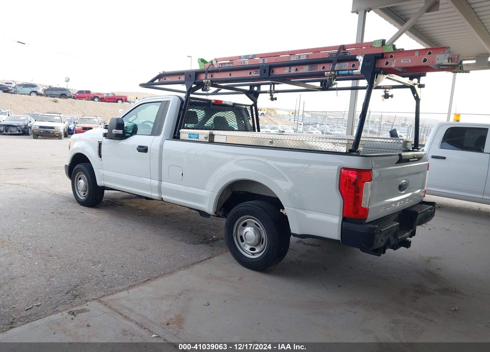 2018 FORD F-250 XL VIN: 1FTBF2A61JEC47943