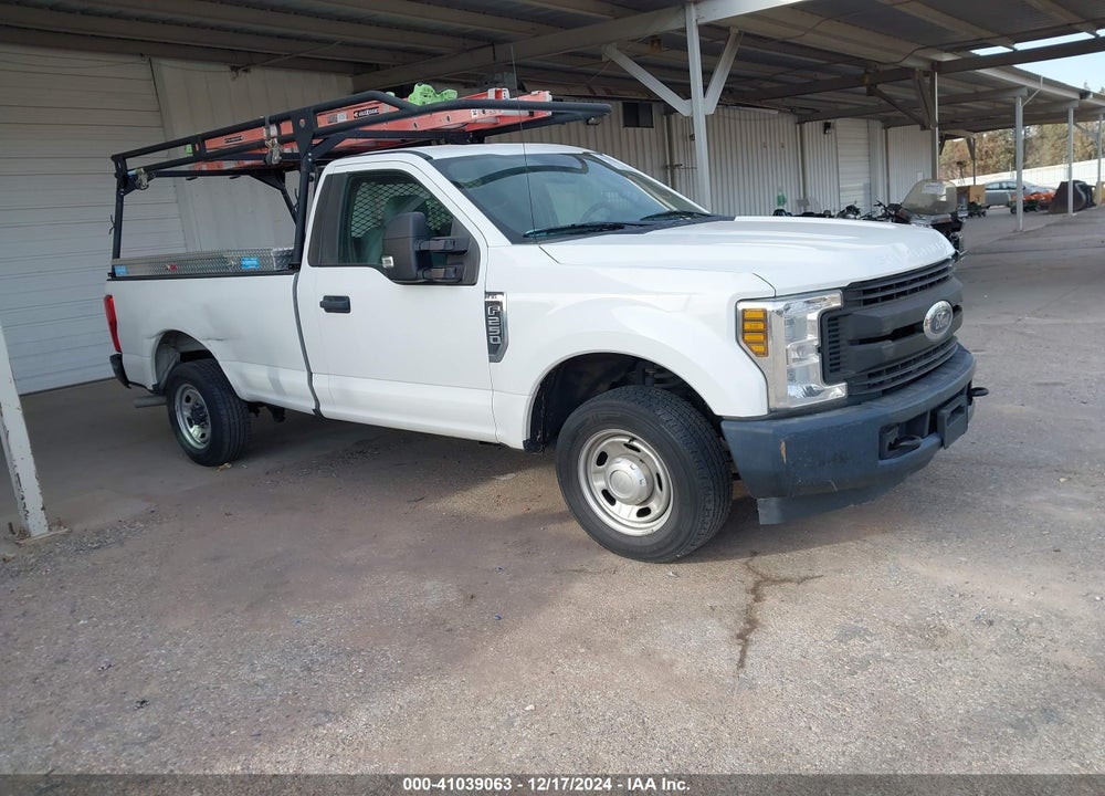2018 FORD F-250 XL VIN: 1FTBF2A61JEC47943