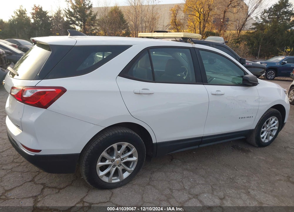 2018 CHEVROLET EQUINOX LS VIN: 2GNAXREV6J6224639