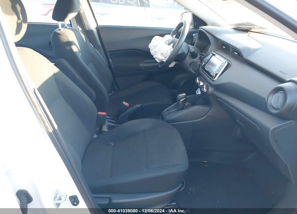2024 NISSAN KICKS S XTRONIC CVT VIN: 3N1CP5BV4RL542090