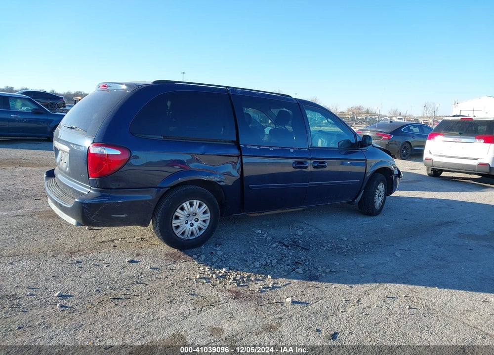 2006 CHRYSLER TOWN & COUNTRY LX VIN: 2A4GP44RX6R851063