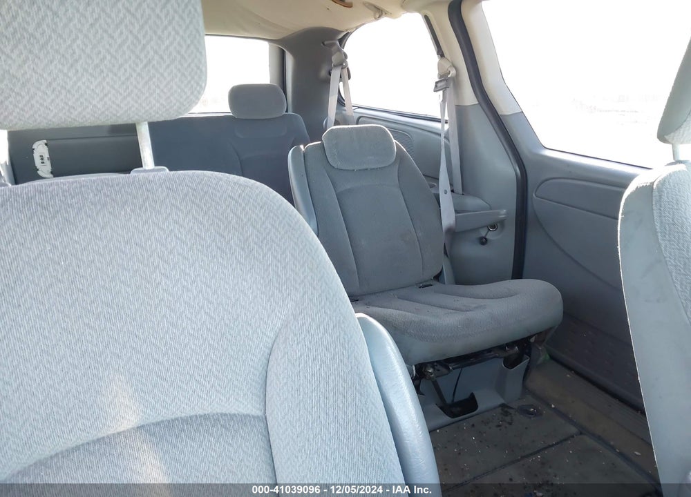 2006 CHRYSLER TOWN & COUNTRY LX VIN: 2A4GP44RX6R851063