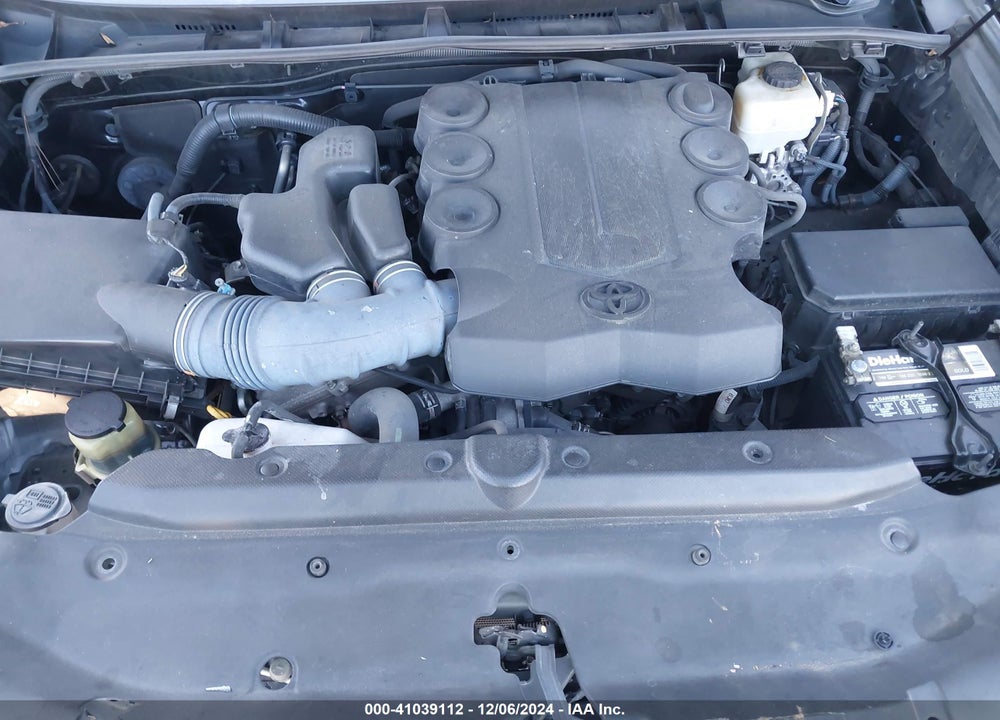 2011 TOYOTA 4RUNNER SR5 V6 VIN: JTEZU5JRXB5028119