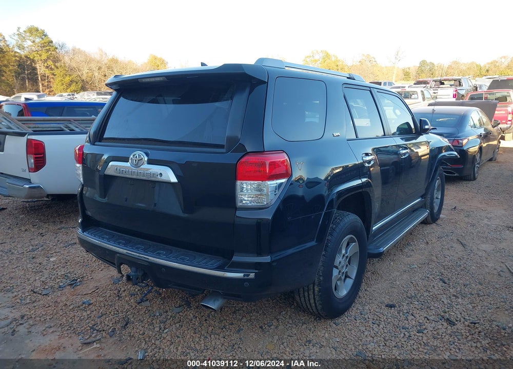 2011 TOYOTA 4RUNNER SR5 V6 VIN: JTEZU5JRXB5028119