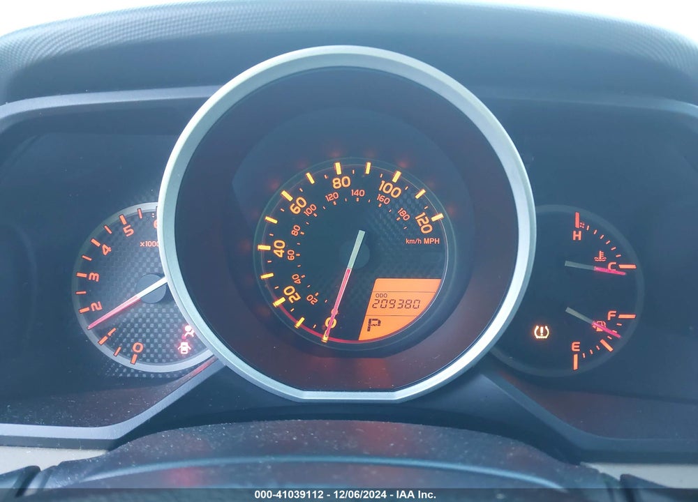 2011 TOYOTA 4RUNNER SR5 V6 VIN: JTEZU5JRXB5028119
