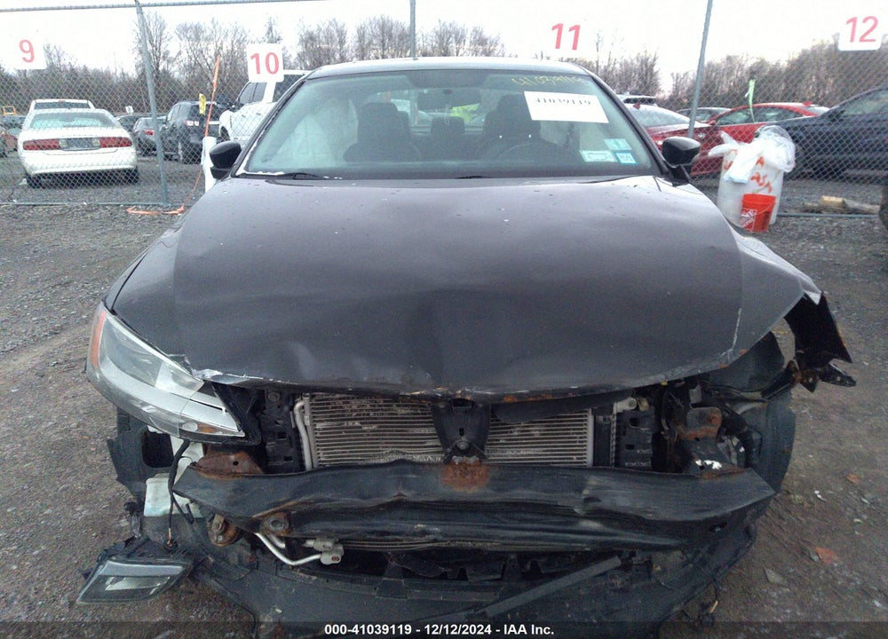 2015 VOLKSWAGEN JETTA 1.8T SE VIN: 3VWD17AJ3FM255064