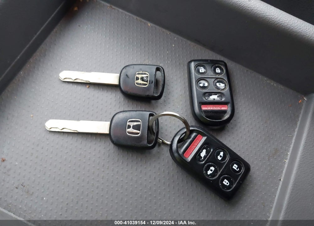 2010 HONDA ODYSSEY EX-L VIN: 5FNRL3H65AB109162