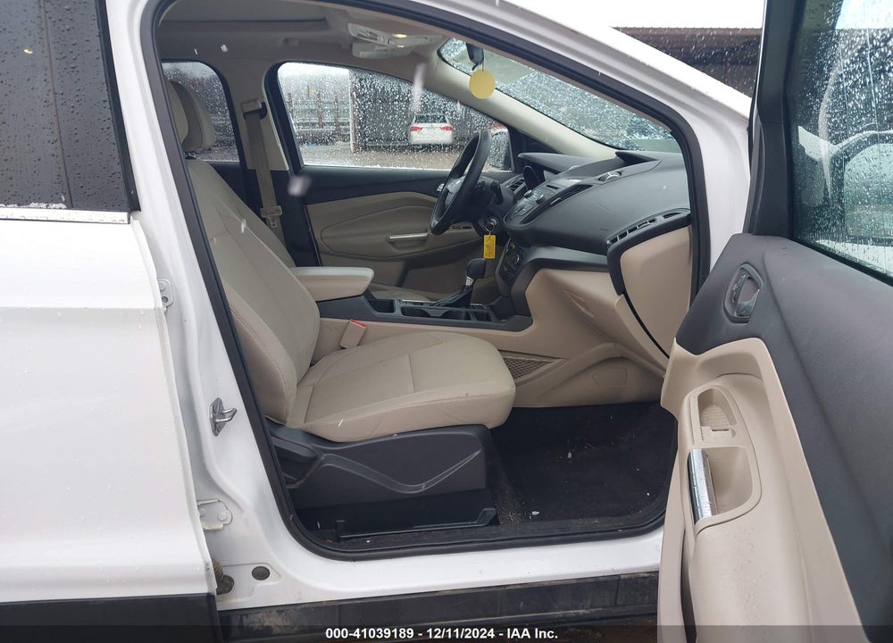 2017 FORD ESCAPE SE VIN: 1FMCU9G9XHUB49039